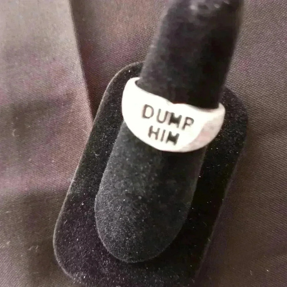 Ring DUMP HIM - Picture 3 of 3